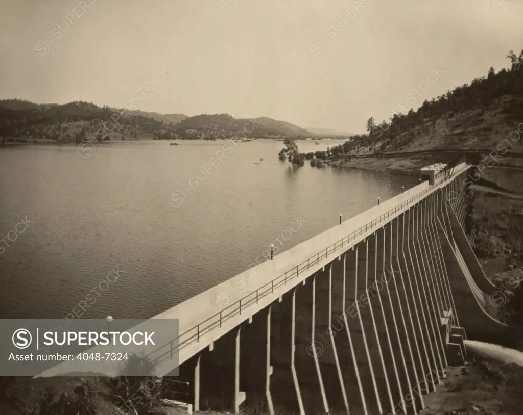 Stony Gorge Dam in Northern California was completed in 1928. The dam is a concrete slab and buttress structure with a height of 139 feet and a crest length of 868 feet. It was re-enforced in 2009 to prevent its collapse in a severe earthquake.