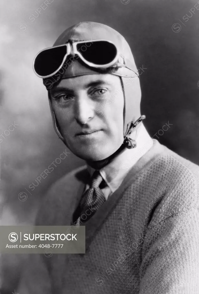 Malcolm Campbell 1885-1948 set the world land and water speed records in 1920s and 1930s. 1931 portrait. LC-USZ62-104073