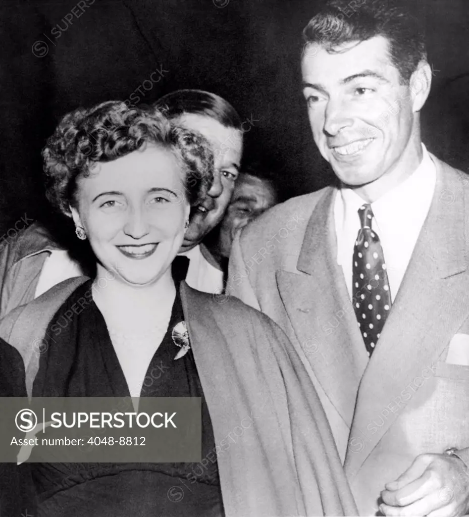 Margaret Truman and Joe DiMaggio at the fights. They watched the Sugar Ray Robinson win his bout with Charley Fusari-Ray Robinson for the welterweight title on Aug. 9, 1950.