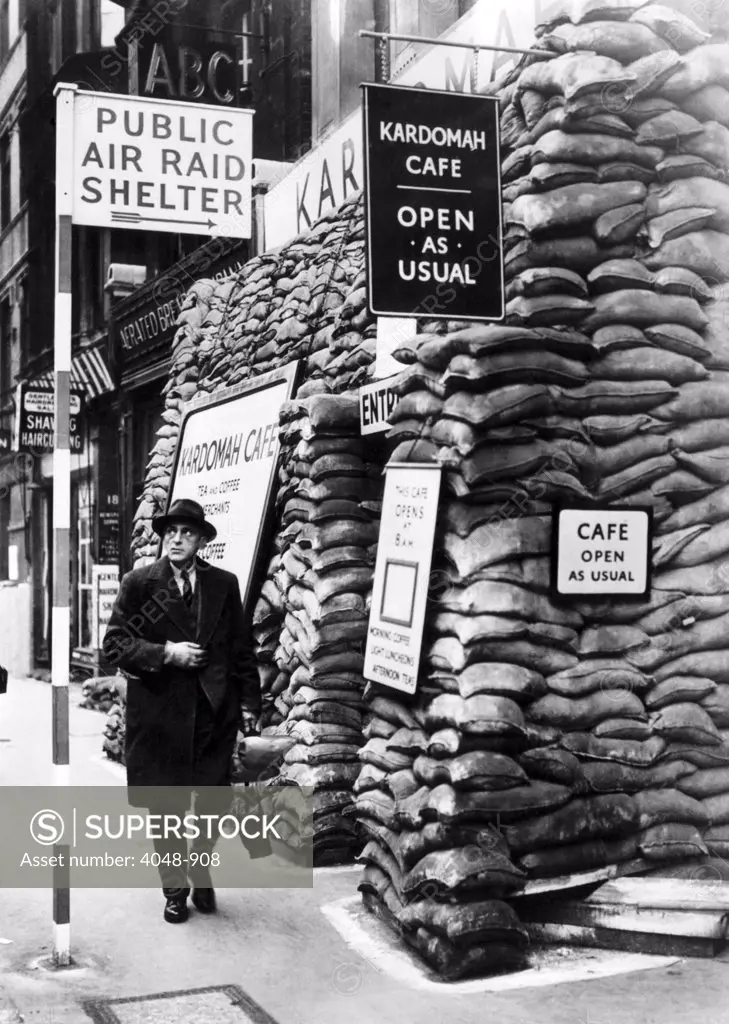 The Kardomah Cafe, outfitted as an air raid shelter as an attraction during wartime, Fleet St, London, England, November 15, 1939. CSU Archives Courtesy Everett Collection