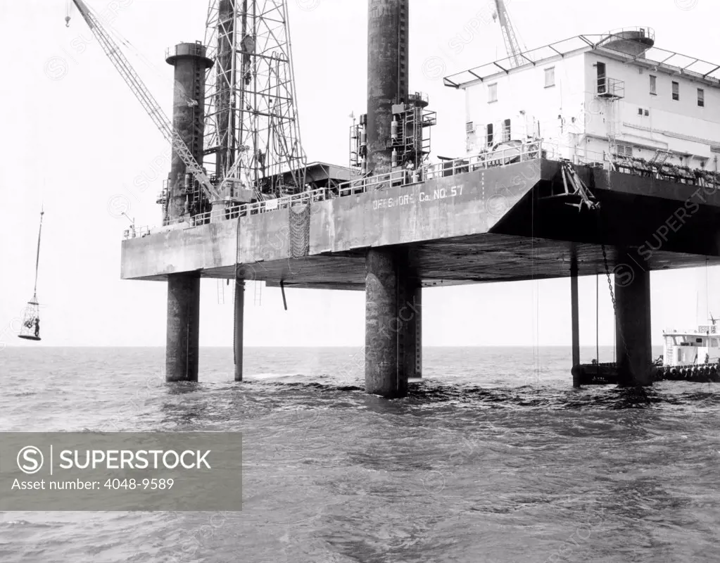 Oil platform operating in the Gulf of Mexico west of Punta Gorda, Florida. Jan. 9, 1968.