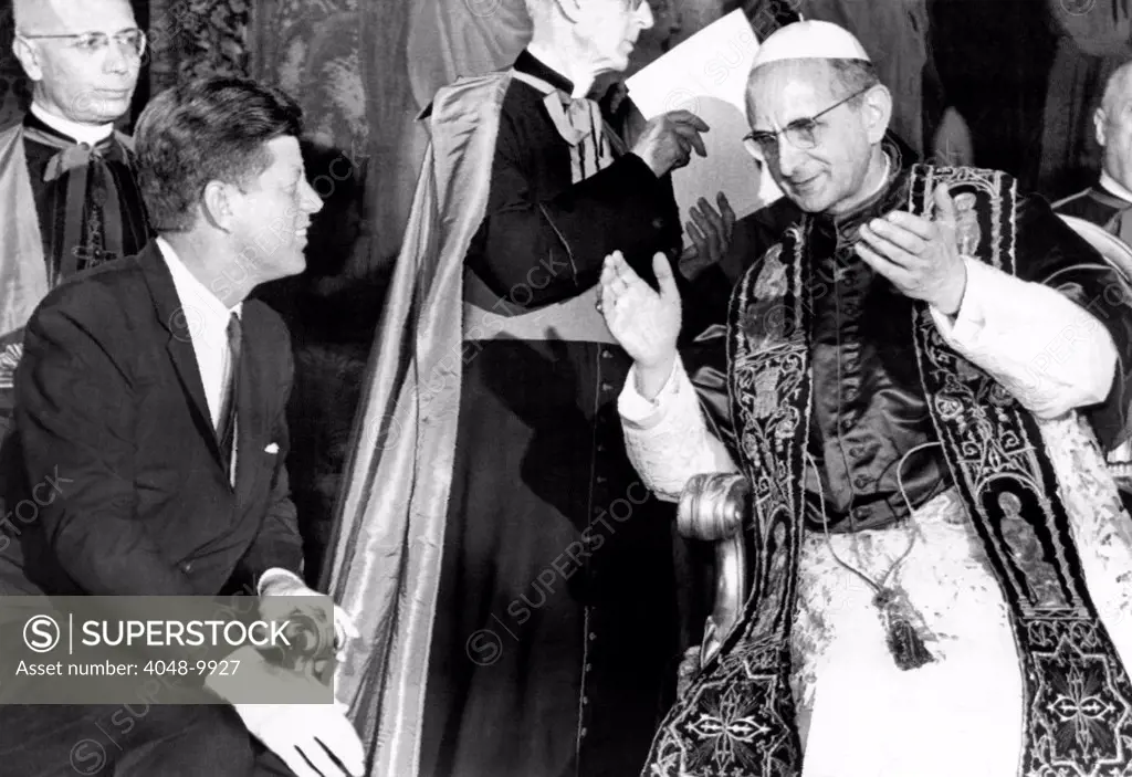 President John Kennedy and Pope Paul VI in conversation. The pontiff praised Kennedy for his untiring efforts to obtain peace in the world. July 2, 1963.