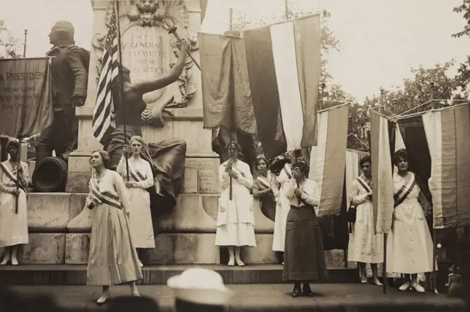 Women's suffrage activists protest Woodrow Wilson's failure to support a constitutional amendment for votes for Women. 1918.