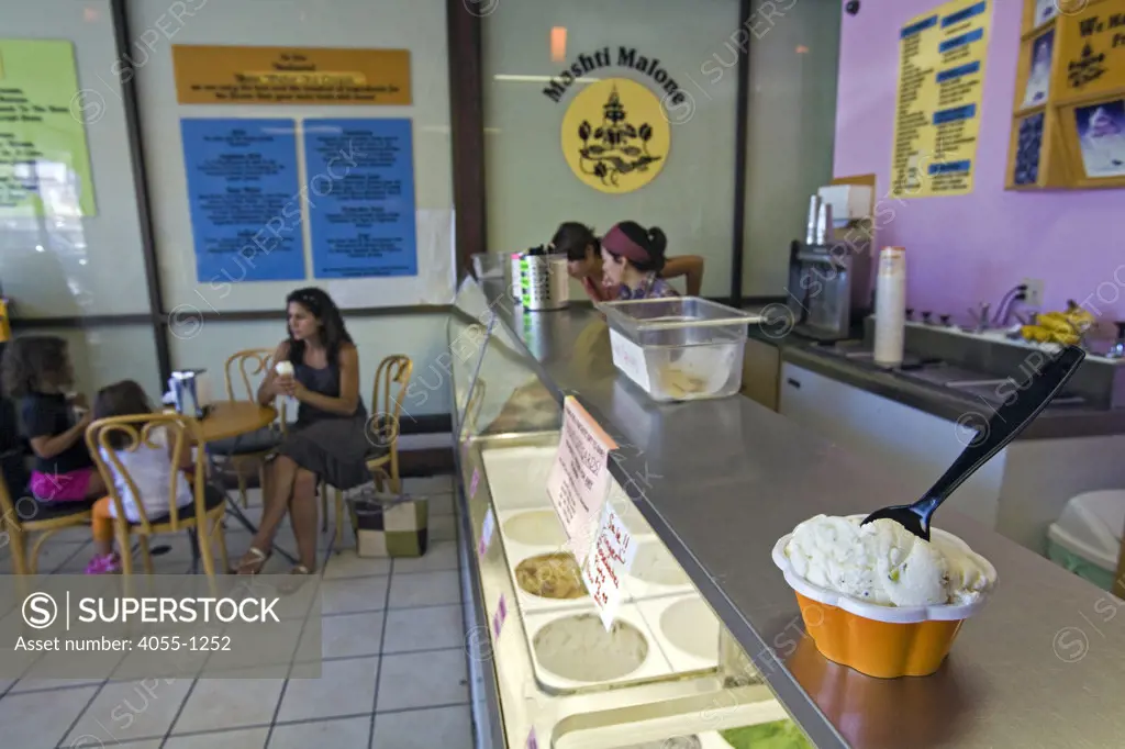 Mashti Malone Ice Cream, La Brea Blvd, Hollywood, Los Angeles, California, USA