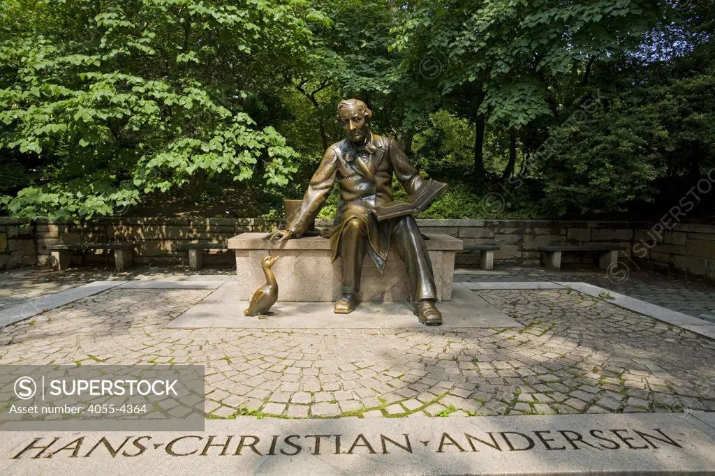 Hans Christian Andersen and Ugly Duckling, Central Park, Manhattan, New York