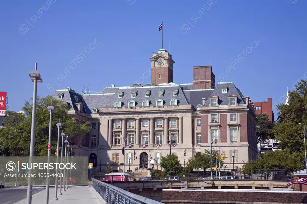 Staten Island Borough Hall, Date Built: 1904 - 1906. Architect: John Carrere and Thomas Hastings, Located on Stuyvesant Street and Borough Place. It houses the Borough President's Office, offices of the Department of Buildings and other civic offices. New York