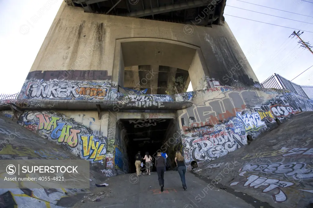 Jenny Price leads FoLAR's (Friends of the Los Angeles River) tour of the LA River, Under the 6th St Bridge, Los Angeles, California, USA
