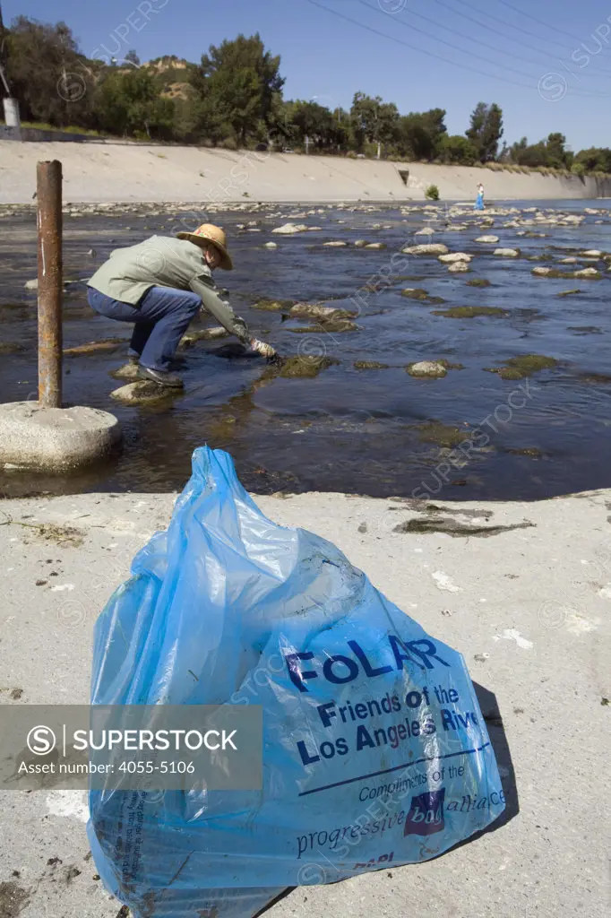 FoLAR's annual ""La Gran Limpieza"" clean up of the Los Angeles River. Bette Davis Picnic Area. Glendale Narrows. Los Angeles.