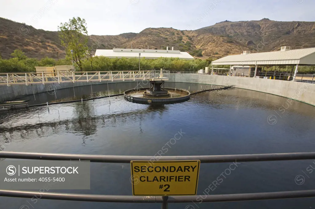 Secondary Clarifier, Hill Canyon Wastewater Treatment Plant, Camarillo, Ventura County, California, USA
