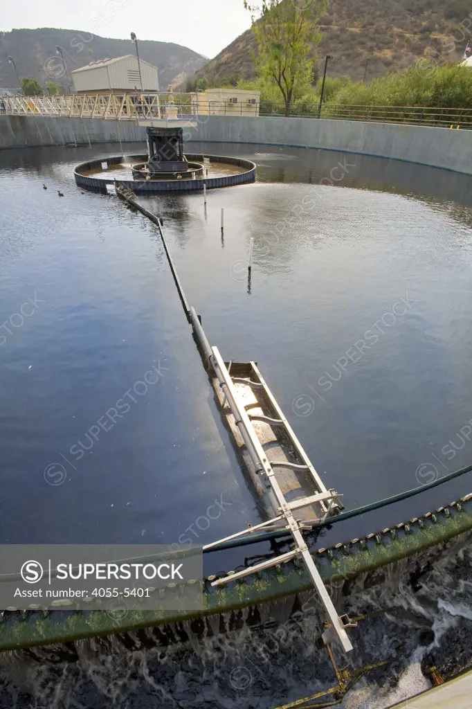 Secondary Clarifier, Hill Canyon Wastewater Treatment Plant, Camarillo, Ventura County, California, USA