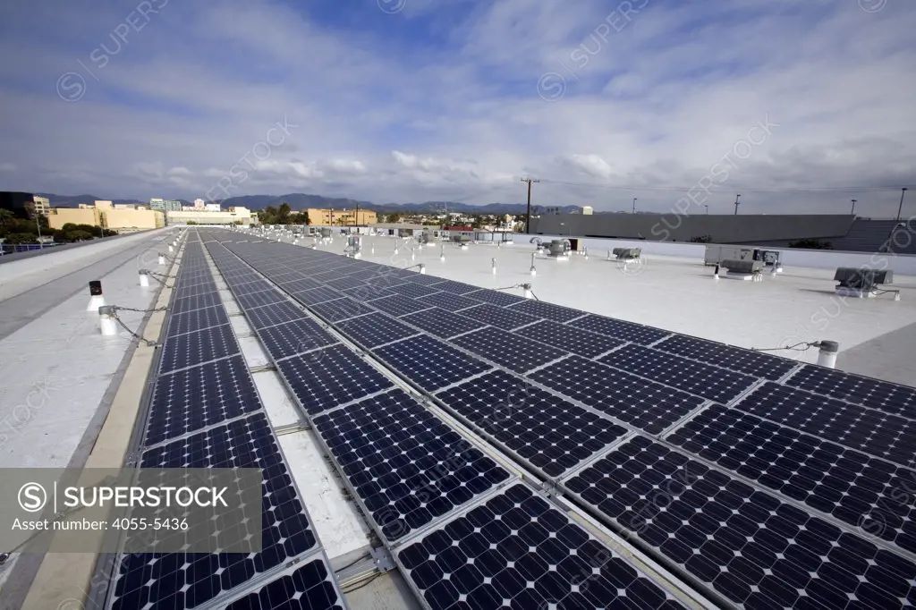 82 Kilowatt Solar Array on roof of Big Blue Bus Terminal, Installation by Martifer Solar USA, Santa Monica, California, USA