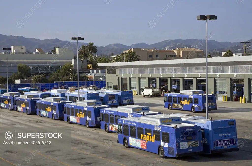 Big Blue Bus Terminal, buses powered by Liquified Natural Gas (LNG). Santa Monica, Los Angeles, California, USA