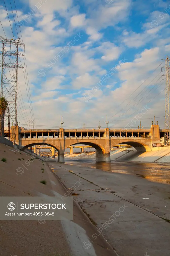 7th Street Bridge over the Los Angeles River, Downtown Los Angeles, California, USA