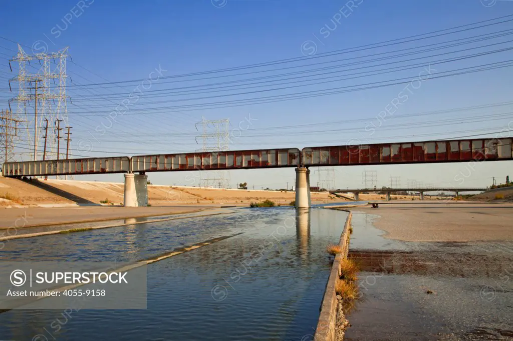 Railroad Bridge over Los Angeles River, Bell, Los Angeles County, California, USA