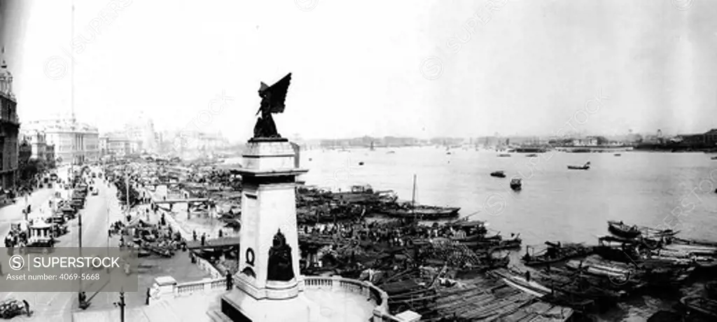 Shanghai, China, photograph c.1910 showing the docks with shipping