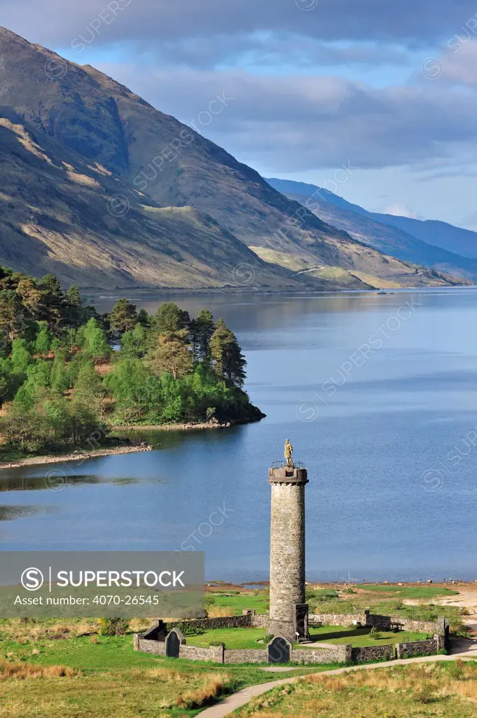 The Glenfinnan Monument on the shores of Loch Shiel, erected in 1815 at the site where Prince Charles Edward Stuart / Bonnie Prince Charlie raised his standard at the beginning of the 1745 Jacobite Rising, Lochaber, Highlands, Scotland, UK, May 2010