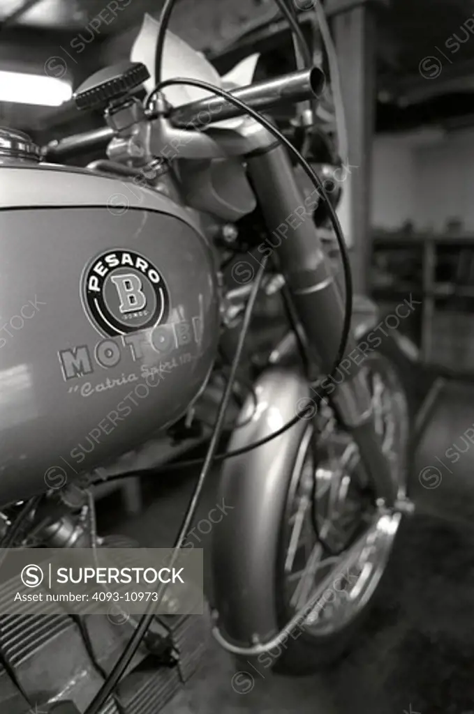 detail Motobi Catria Sport 175 repair shop logo nomenclature tank