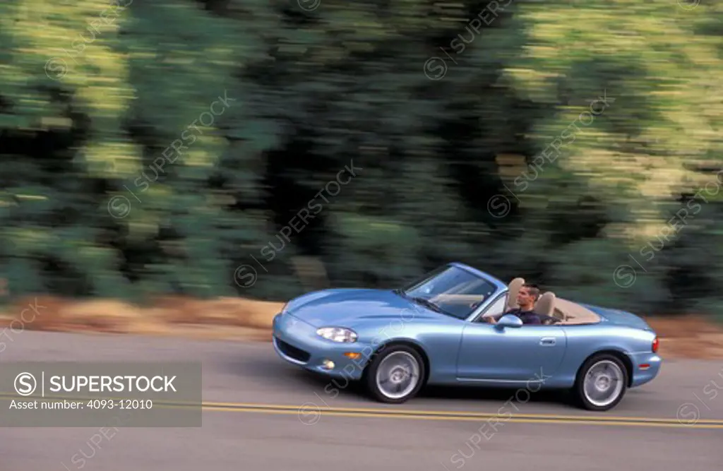 Mazda Miata 2001 blue street