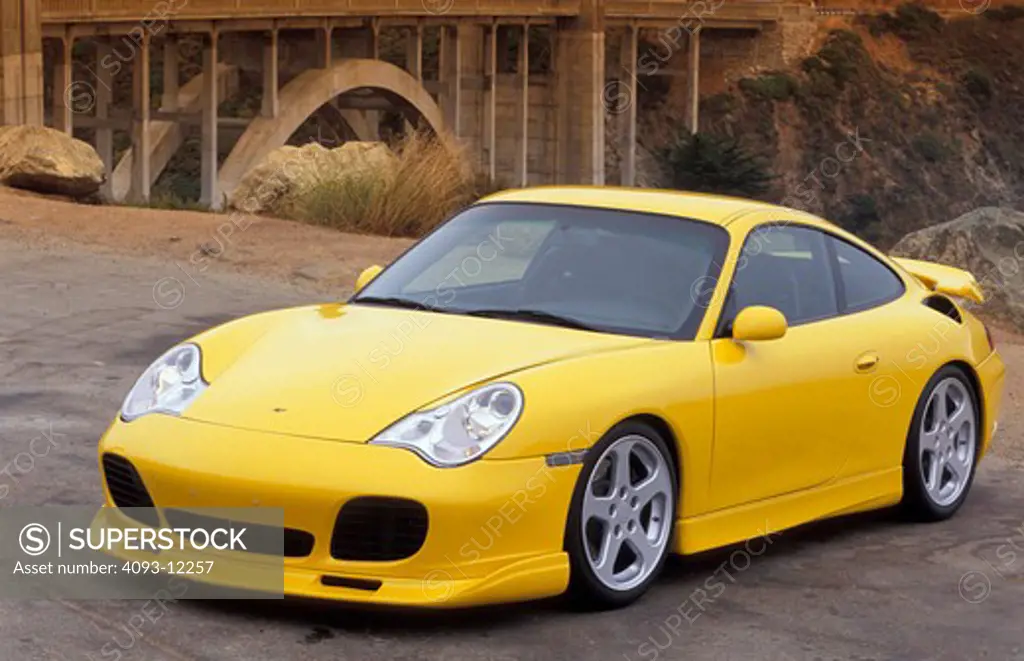Porsche RUF 911 R-Turbo 2001 yellow