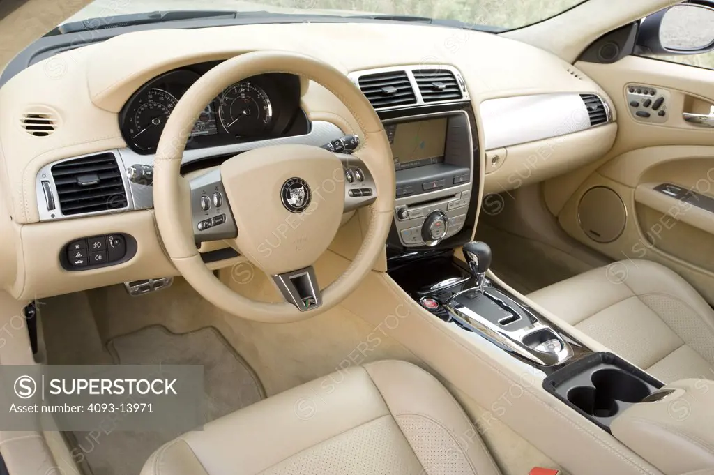 2008 Jaguar XKR interior
