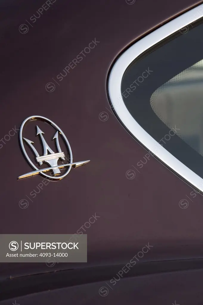 2008 Maserati GranTurismo insignia, close-up
