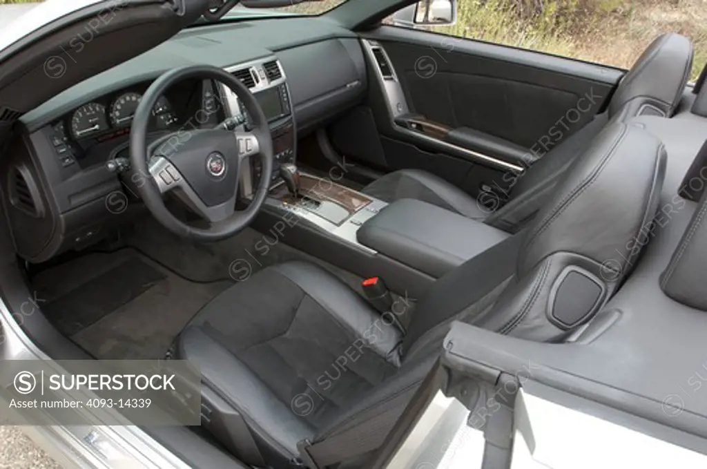 Cadillac XLR-V convertible interior