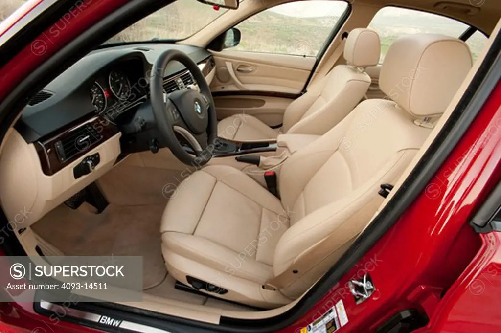 2009 BMW 335d interior, side view