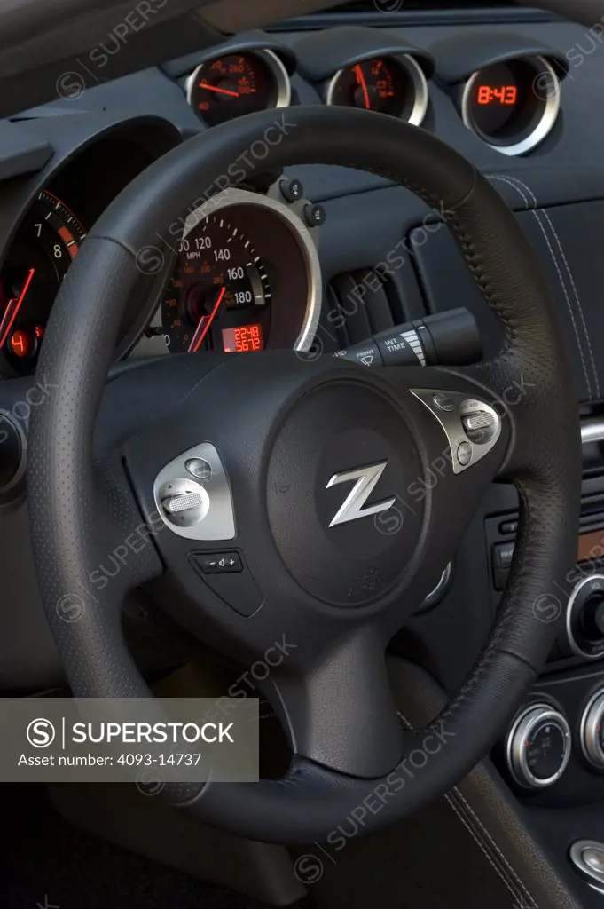2009 Nissan 370Z interior, steering wheel close-up