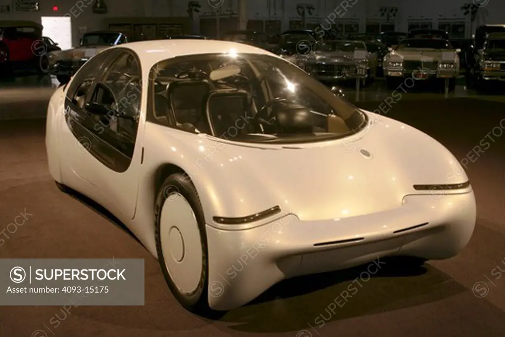 GM Ultralite Concept Car Pearl Silver White