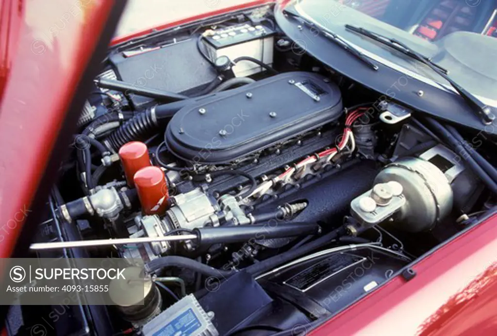 detail Ferrari 365 GTB/4 Daytona 1971 1970s engine