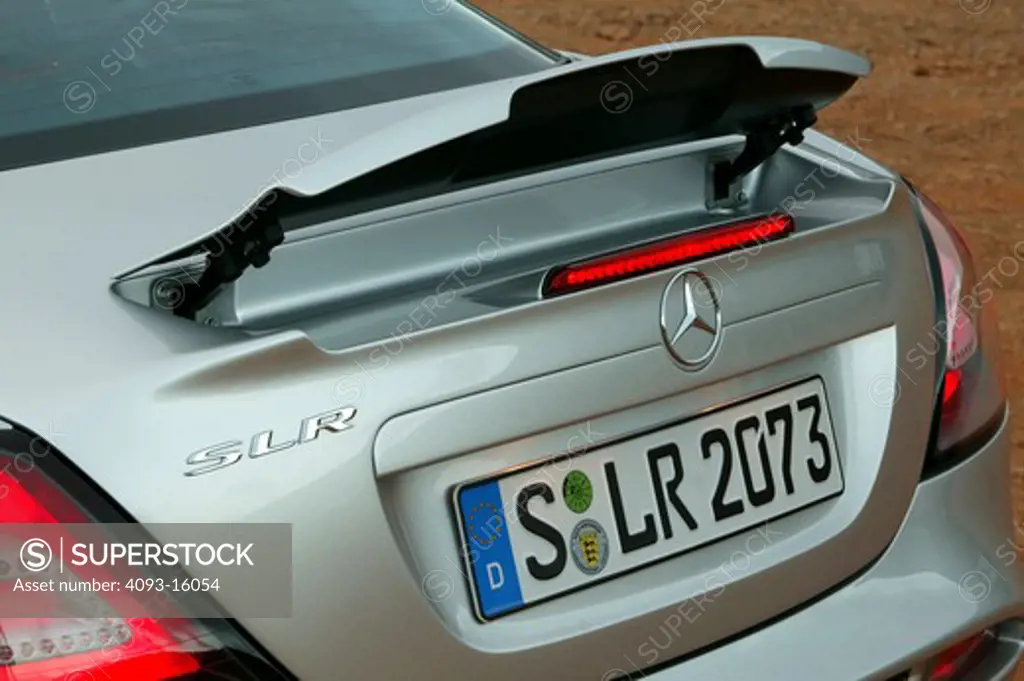detail Mercedes Benz SLR McLaren 2005 silver brake light trunk air brake spoiler wing
