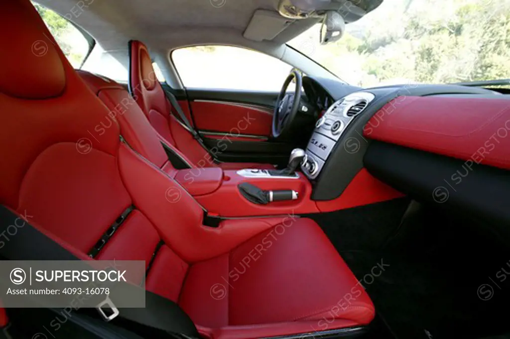 interior Mercedes Benz SLR McLaren 2005 red leather seats dashboard
