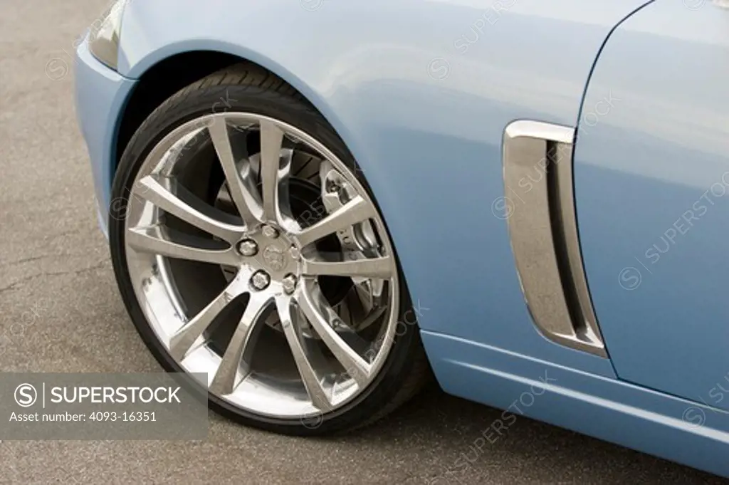 detail Jaguar Advanced Lightweight Coupe light blue wheel chrome