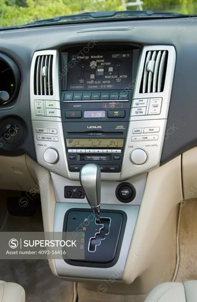 interior Hybrid Lexus RX 400h 2005 nav screen silver trim center console gear lever