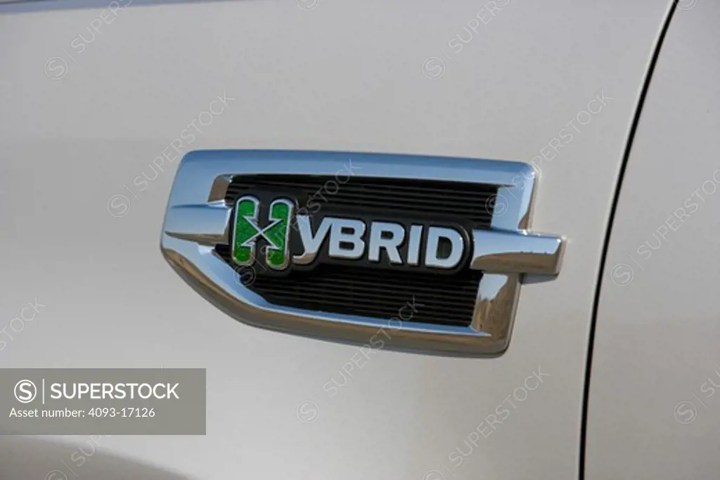 2009 Cadillac Escalade Hybrid door close-up