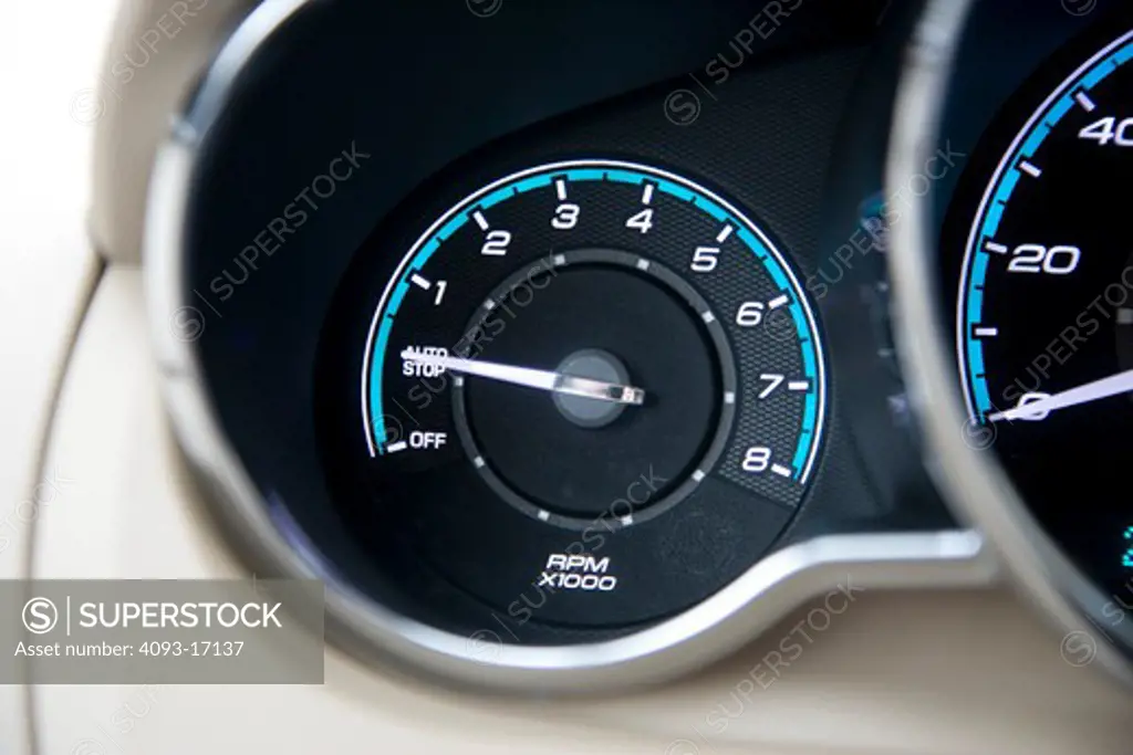 2008 Chevrolet Malibu Hybrid tachometer, close-up