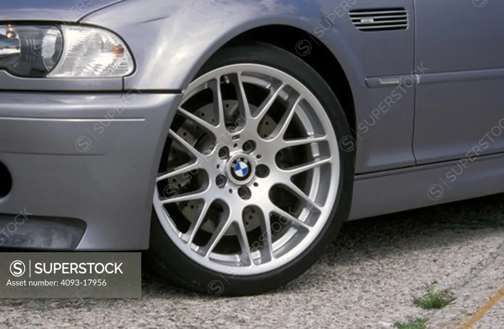 detail BMW M3 CSL M Series 2003 grey silver wheel fender vent rotor drilled