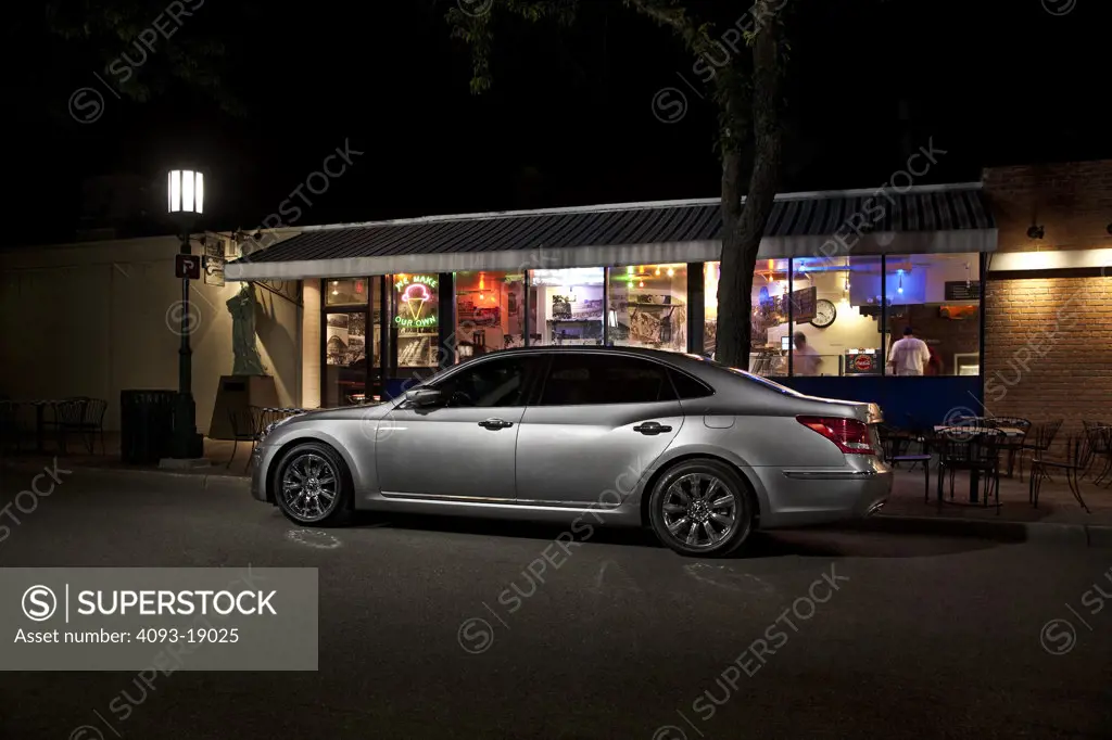 2011 Hyundai Equus parked by bar at night, side view