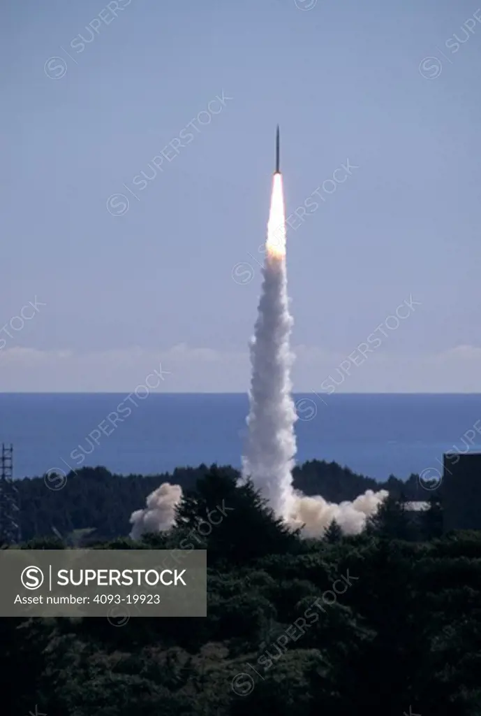 Military Aviat Kodiak Launch Facility AIT-2 atmospheric interceptor technology rocket liftoff