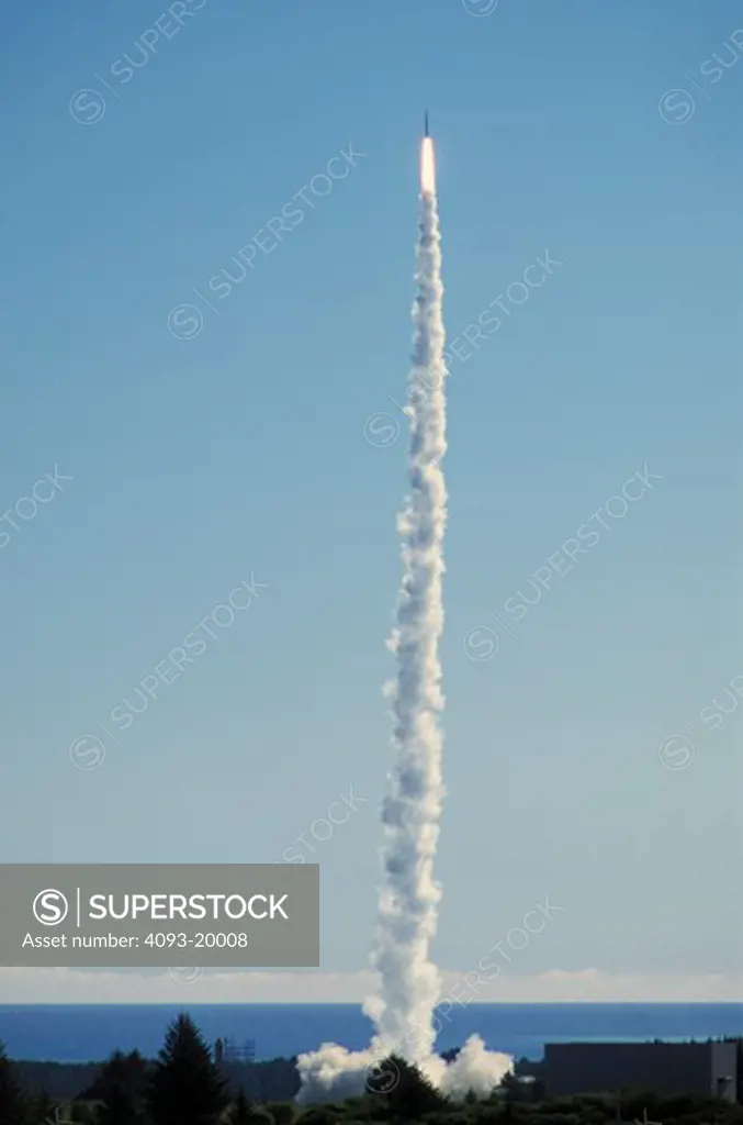 Military Aviat Kodiak Launch Facility AIT-2 atmospheric interceptor technology rocket liftoff sky