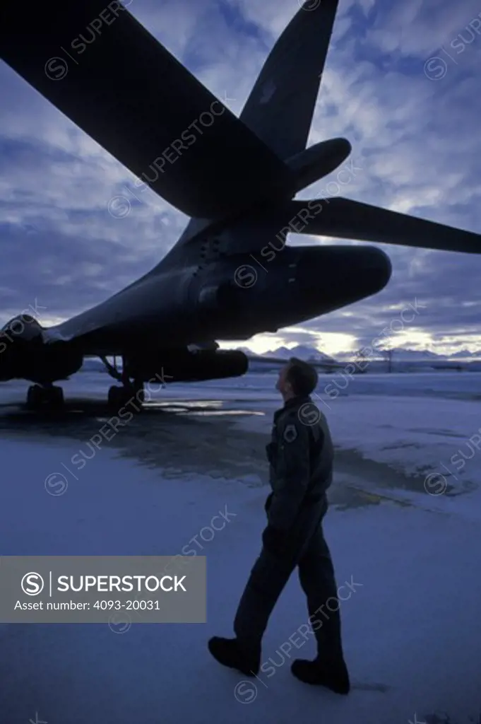 Military Jets Fixed Wing Boeing Aviat Airplanes B-1B Lancer bomber tail