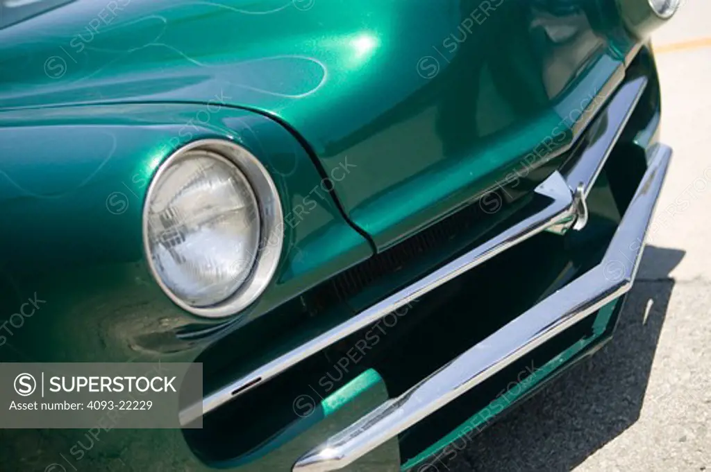 detail Studebaker 1949 1940s green hot rod headlight grille