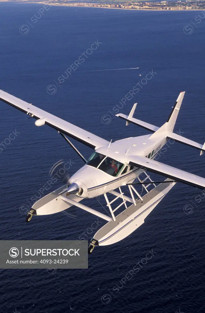 Prop General Aviation Fixed Wing Cessna Aviat Airplanes charter Caravan amphibian floats seaplane floatplane amphibious