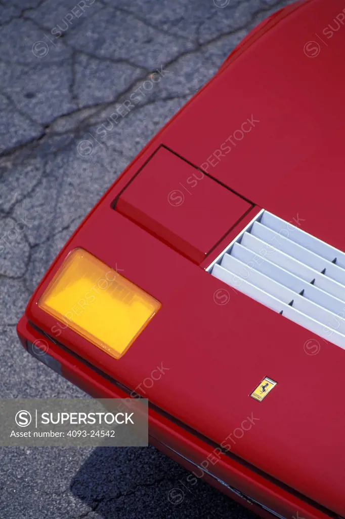 detail Ferrari 512 BB 1984 red nose badge logo 1980s