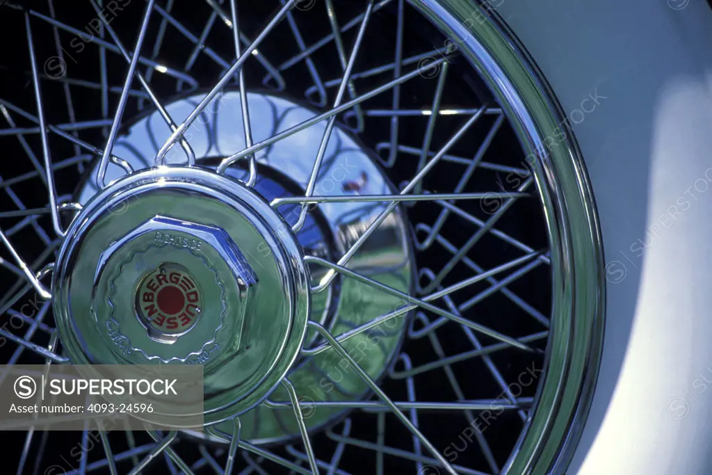 detail Duesenberg Model SJ 1933 1930s wire wheel whitewall tire