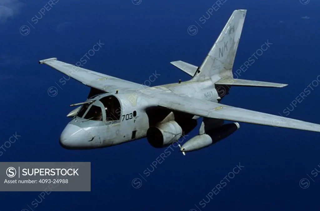 US Navy Lockheed S-3B Viking of the Blue Wolves with refueling probe extended over the Pacific Ocean near Hawaii