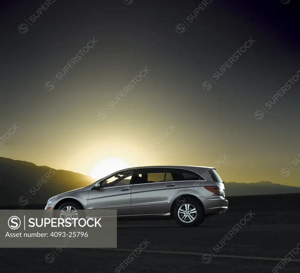 2006 Mercedes Benz R Class Multipurpose Vehicle parked at sunset