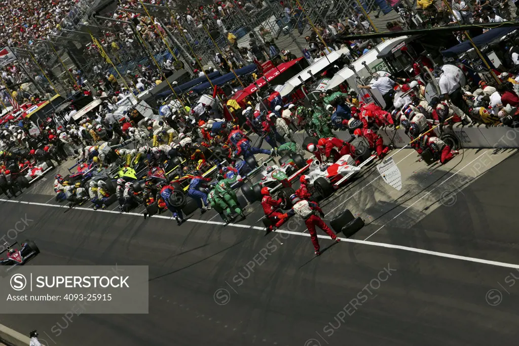 Indy Racing League (Multiple values) crew mechanics pit stop