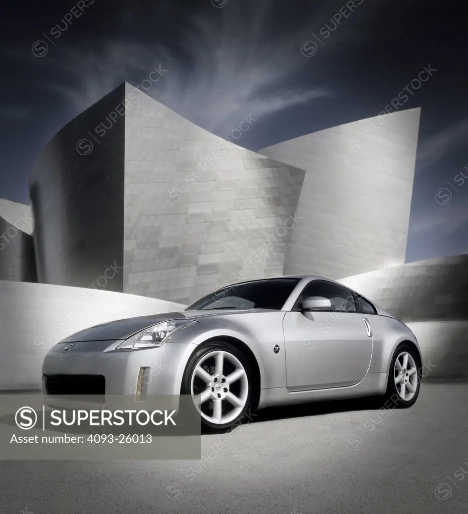 2004 Nissan 350Z in front of the Frank Gehry building Disney music concert hall strange look