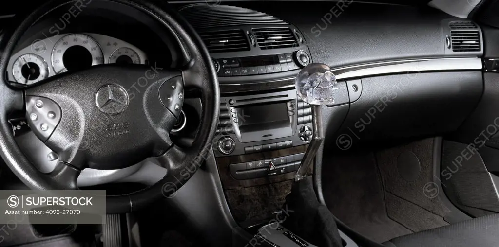 2007 Mercedes Benz c500 c 500 c-series c-class  interior in studio of a custom skull gear shifter